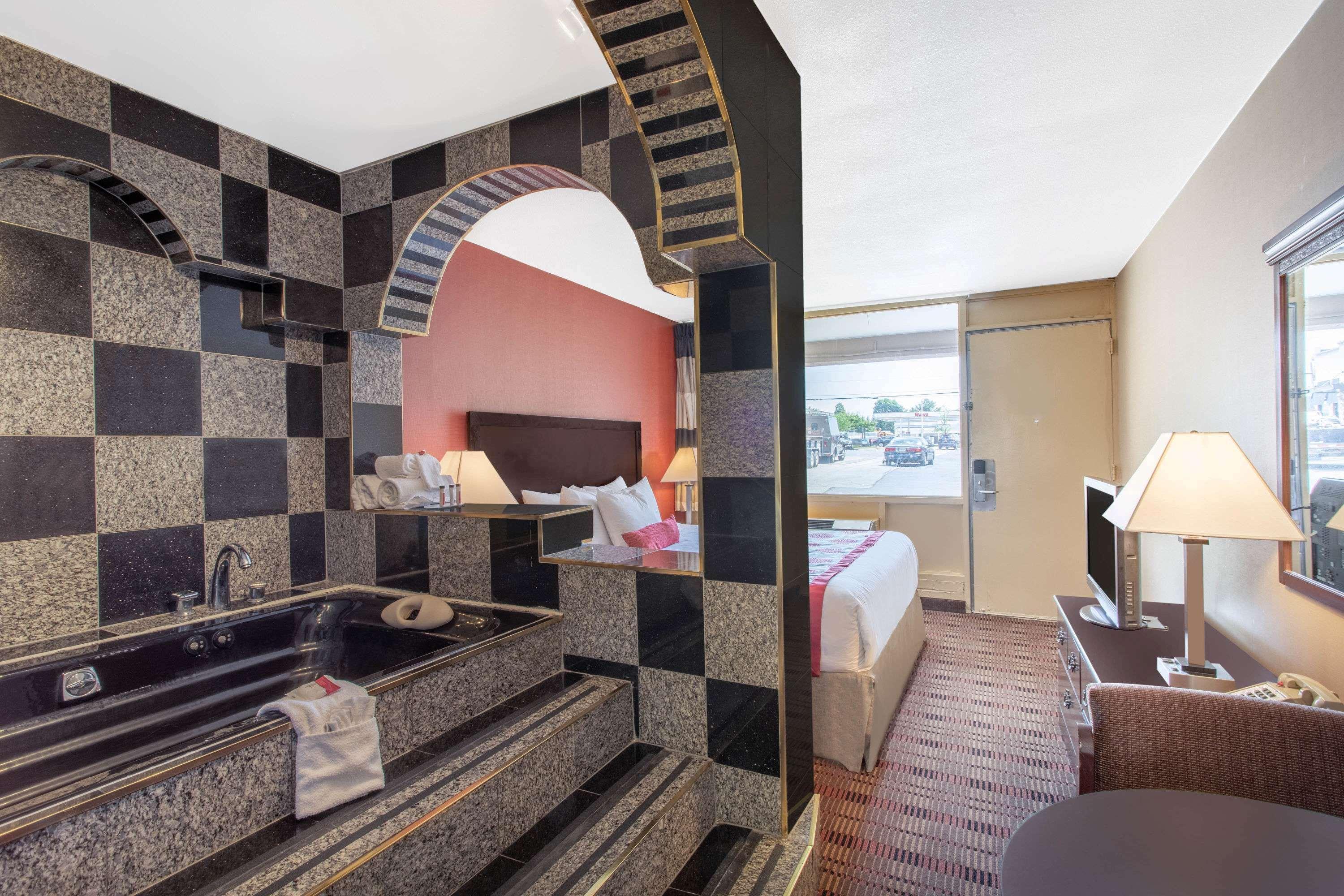 Ramada Limited Cockeysville Exteriér fotografie